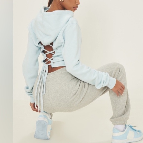 Black lace up crop hoodie - Picture 3 of 4